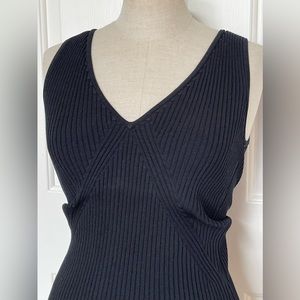Knitted V-neck Black Tank Top